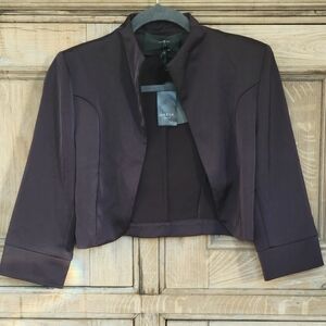 MAEVA Women's Cropped Blazer